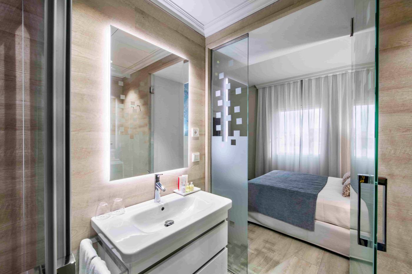 Salles-Malaga-Centro-Room-33