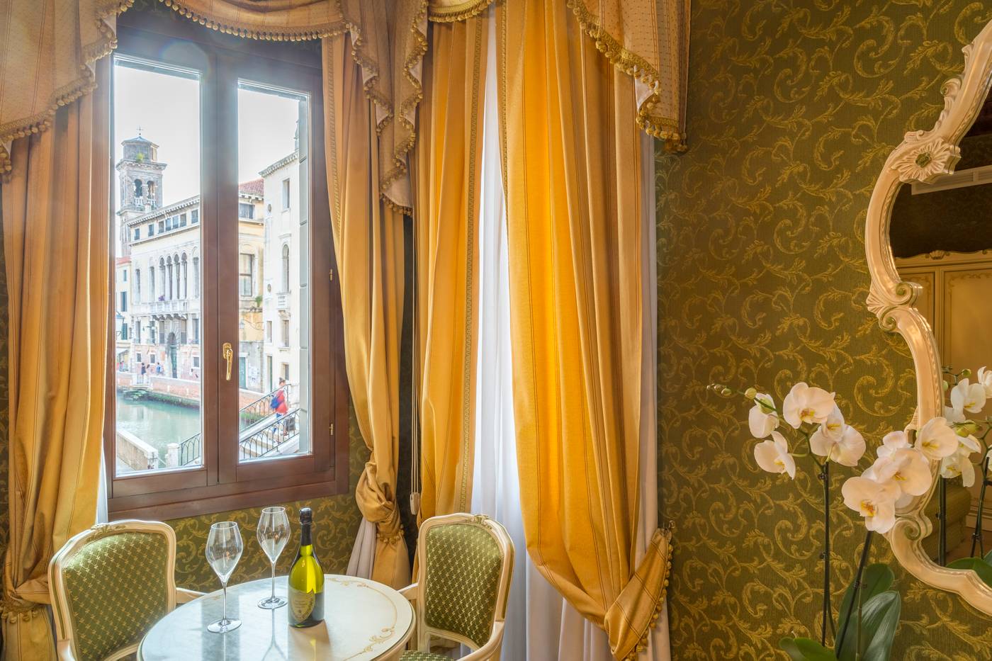 Palazzo-Guardi-Room-7