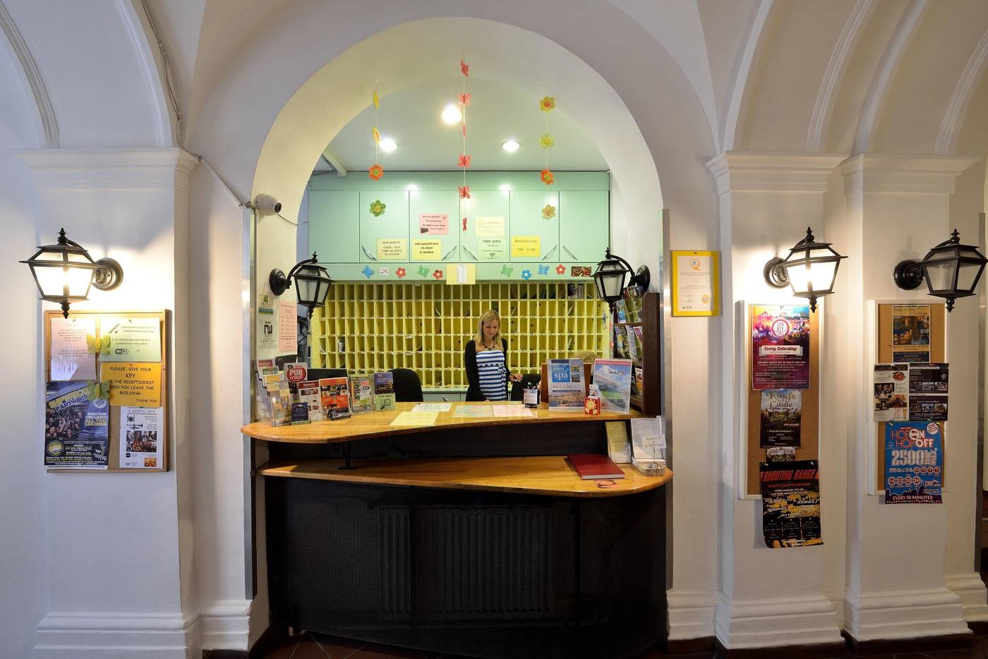 MP-Hostel-Budapest-Lobby-8