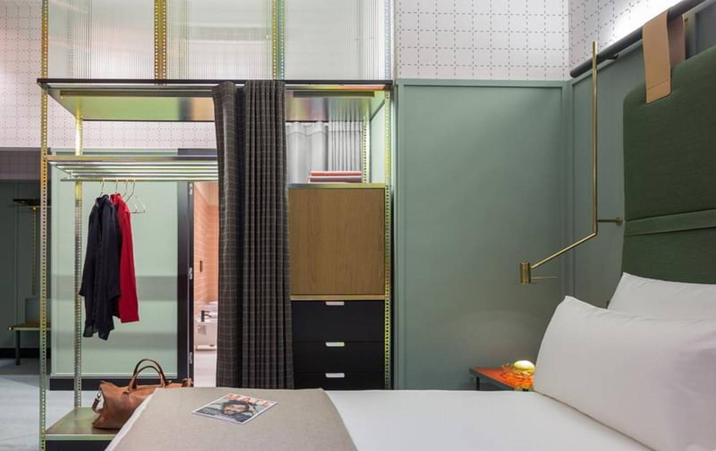 Room-Mate-Giulia-Room-46