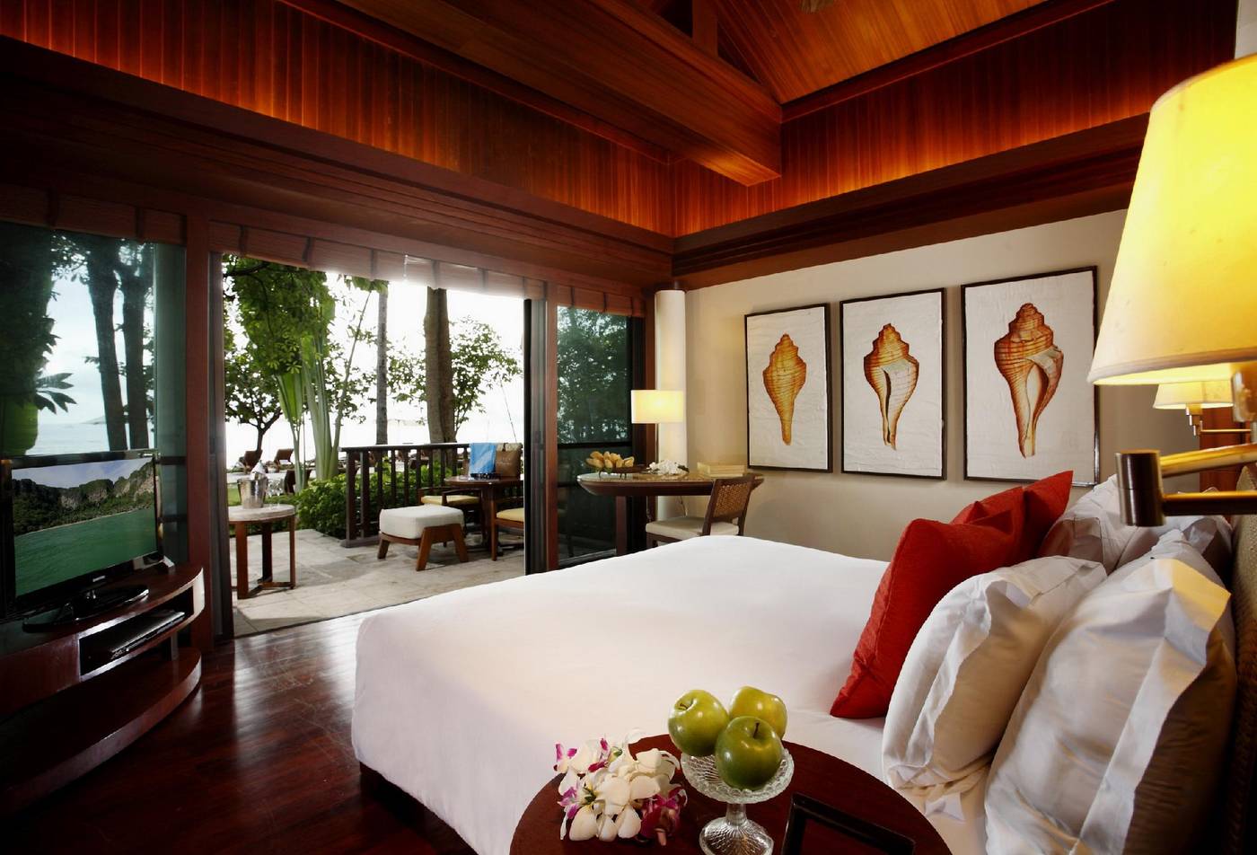 Centara-Grand-Beach-Resort-and-Villas-Krabi-Room-25