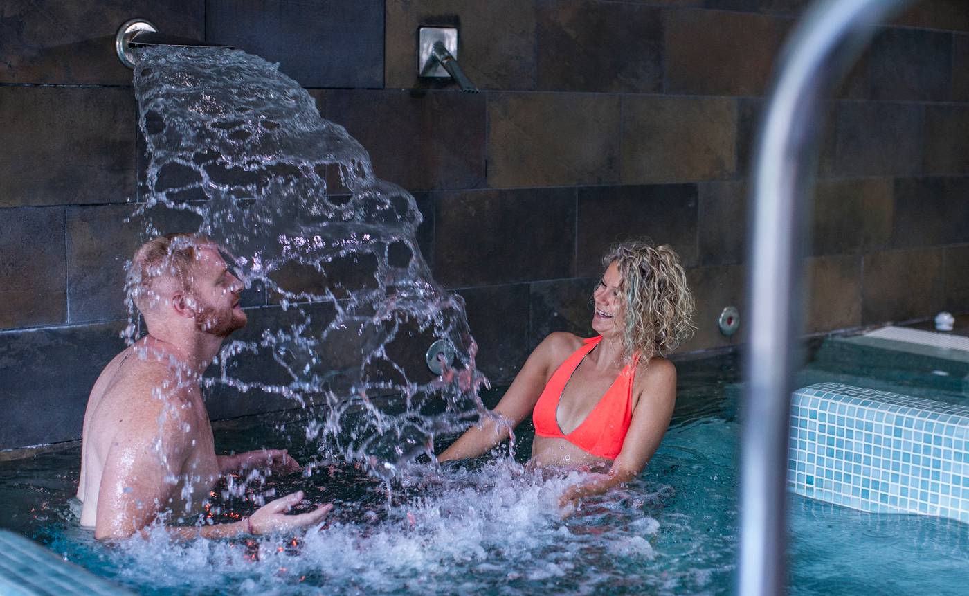 Coral-Suites---Spa---Adults-Only-Sports-and-Entertainment-74