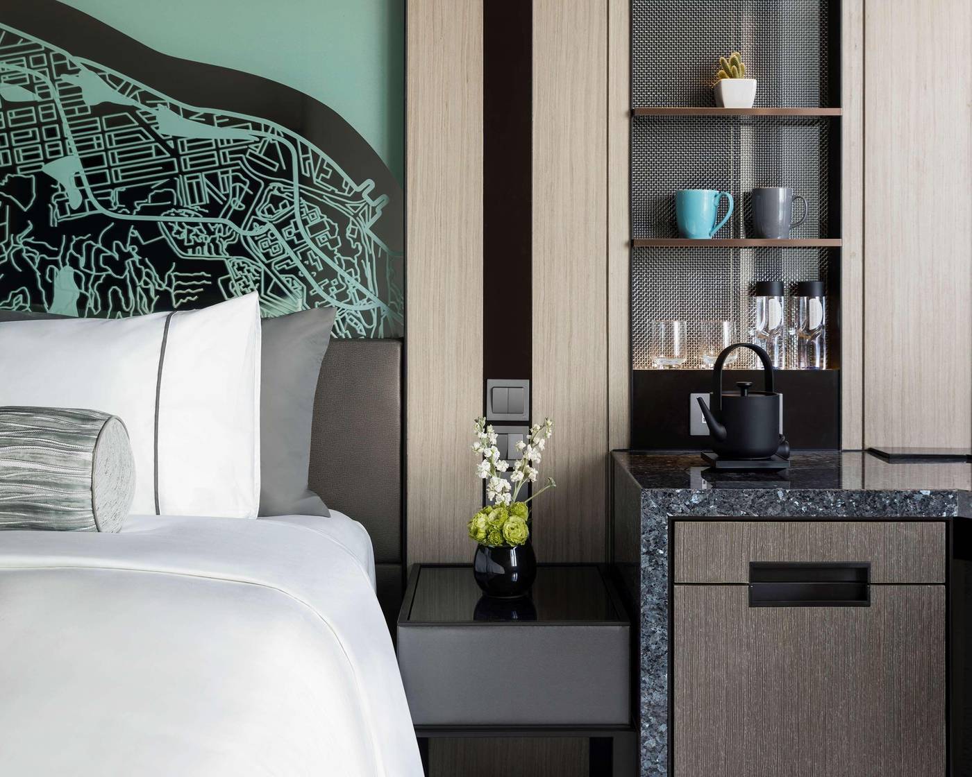 Hyatt-Centric-Victoria-Harbour-Room-9