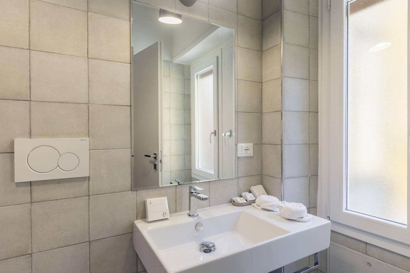 Trastevere-Gallery-Suites-Room-19