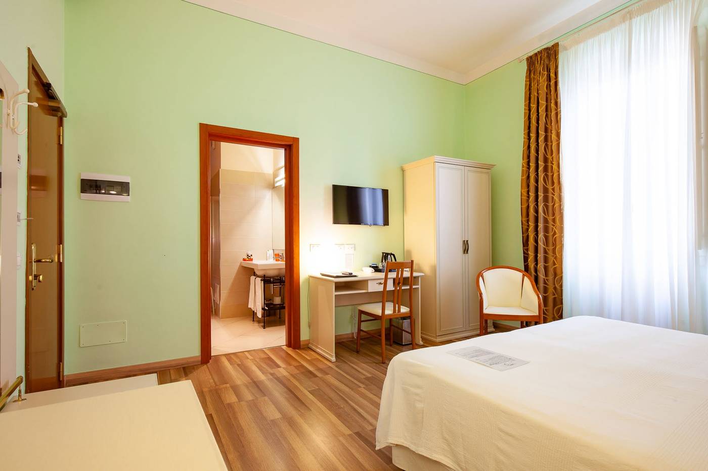 SmArt-Hotel-Bartolini-Room-14