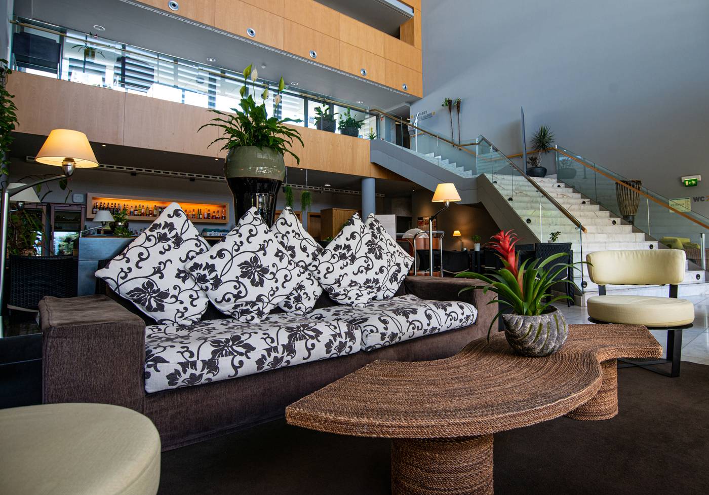 Golden-Residence-Hotel-Madeira-Bar-32