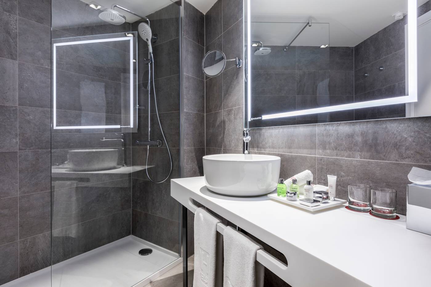 NH-Collection-Brussels-Grand-Sablon-Room-24