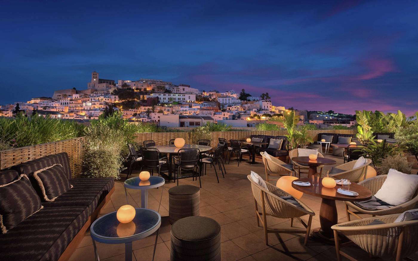 Gran-Htl-Montesol-Ibiza-Curio-Collect-General-view-9