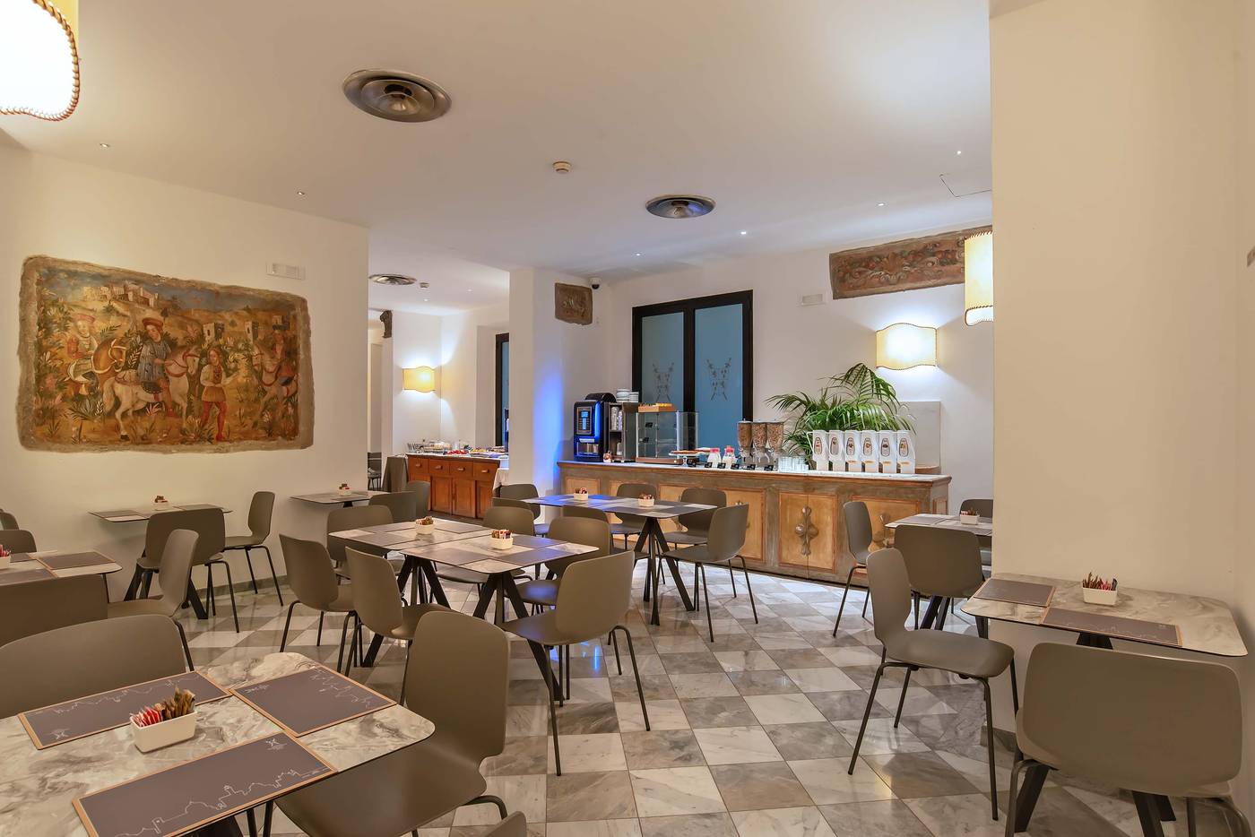 Machiavelli-Palace-Restaurant-13