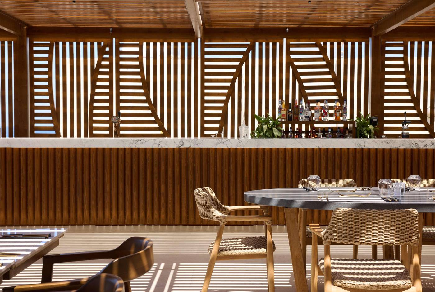 Isla-Brown-Chania--Curio-Collection-by-Hilton-Restaurant-49