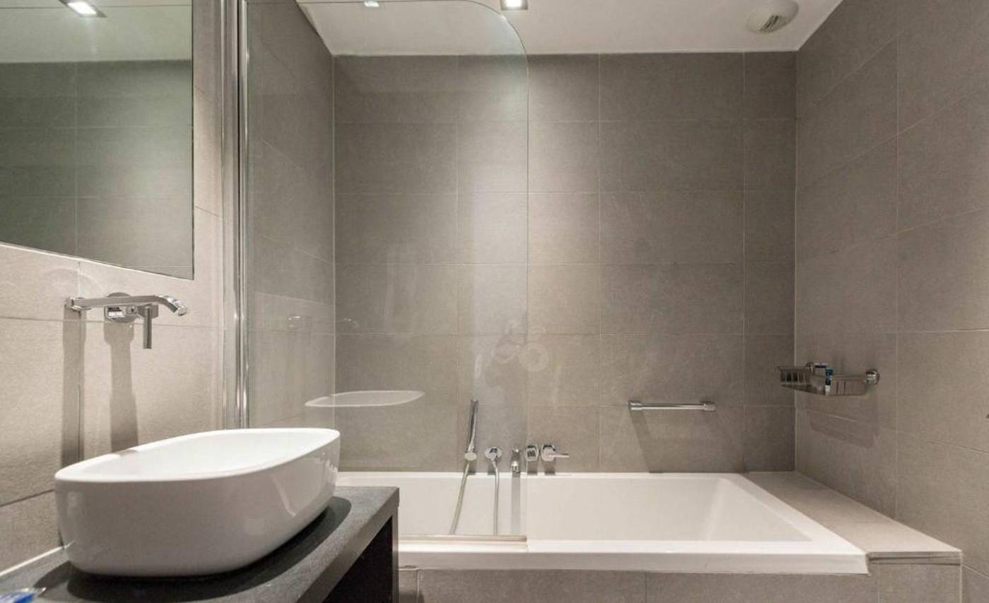 Aqua-Hotel-Brussels-Room-12