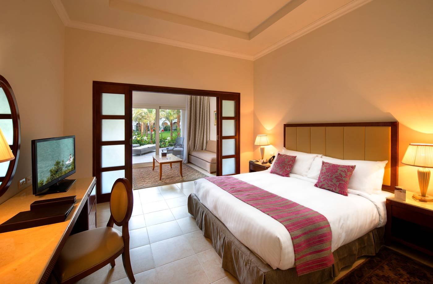 Baron-Palace-Room-18