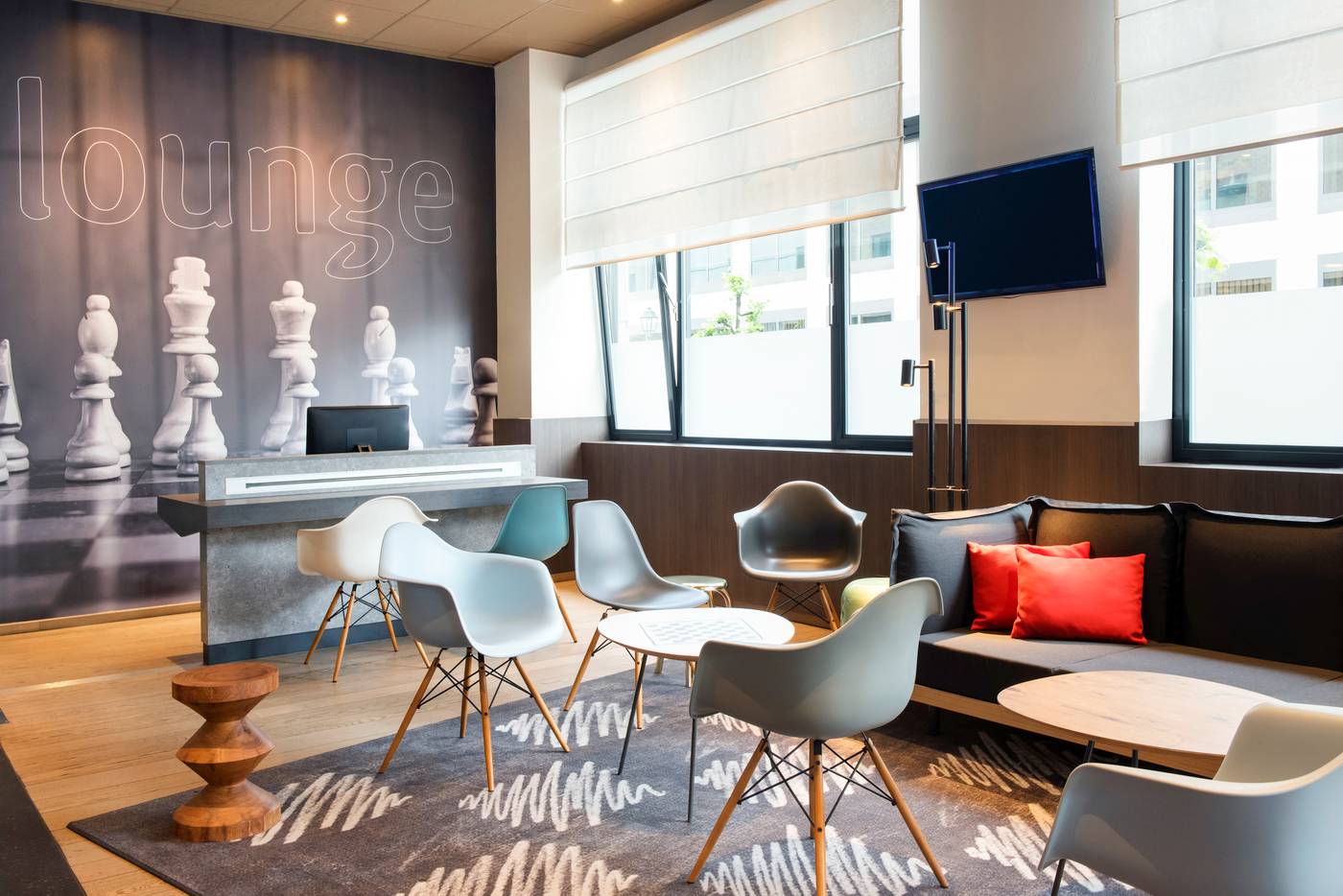 ibis-Brussels-Centre-Gare-Midi-General-view-4