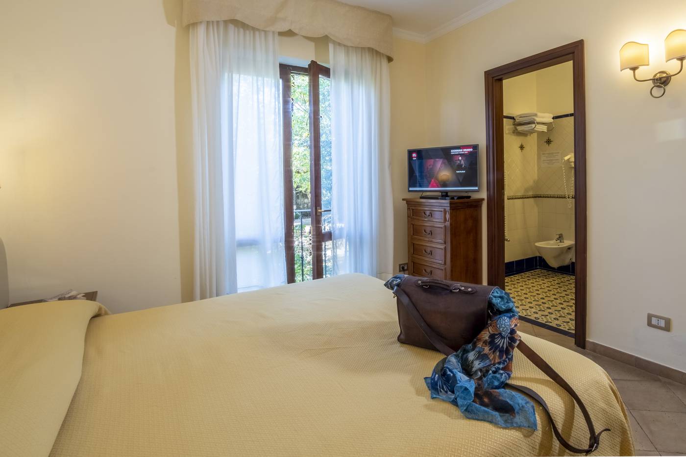 Il-Roseto-Resort-Room-24