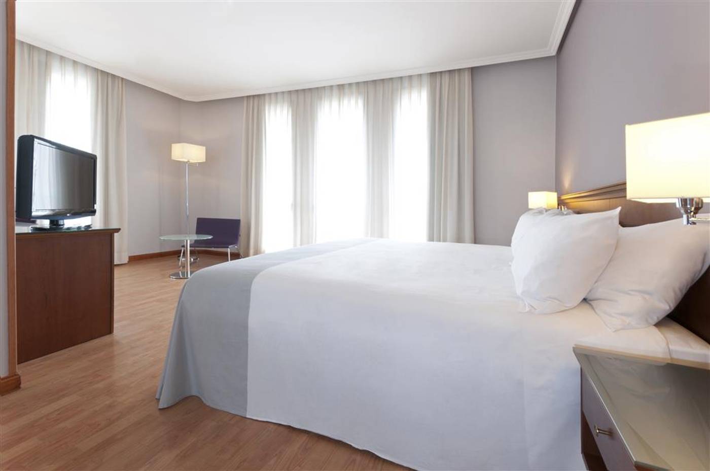 TRYP-Madrid-Cibeles-Hotel-Room-45
