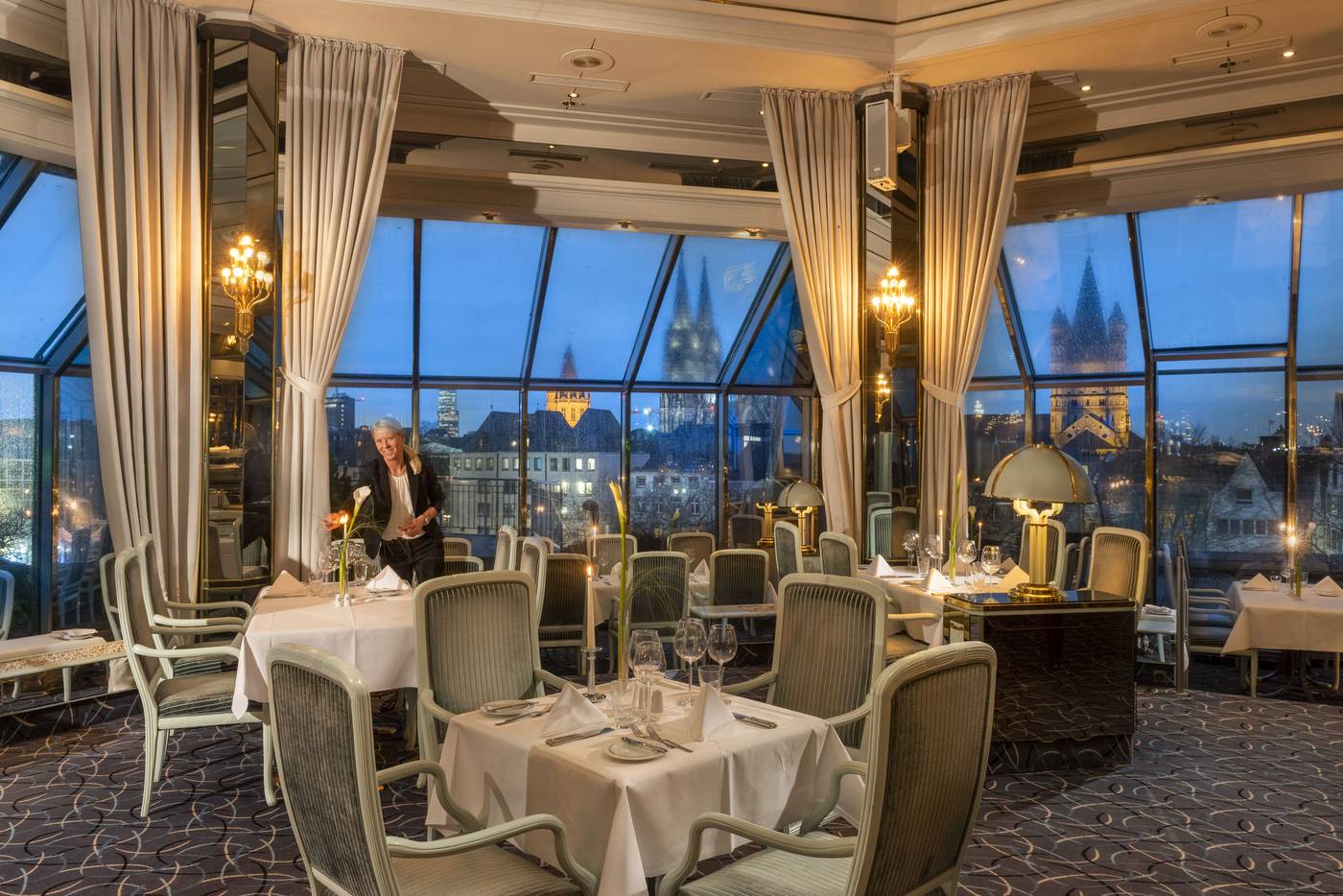 Maritim-Hotel-Cologne-Restaurant-13