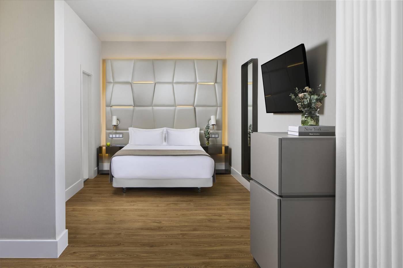 NH-Collection-Madrid-Colon-Room-40