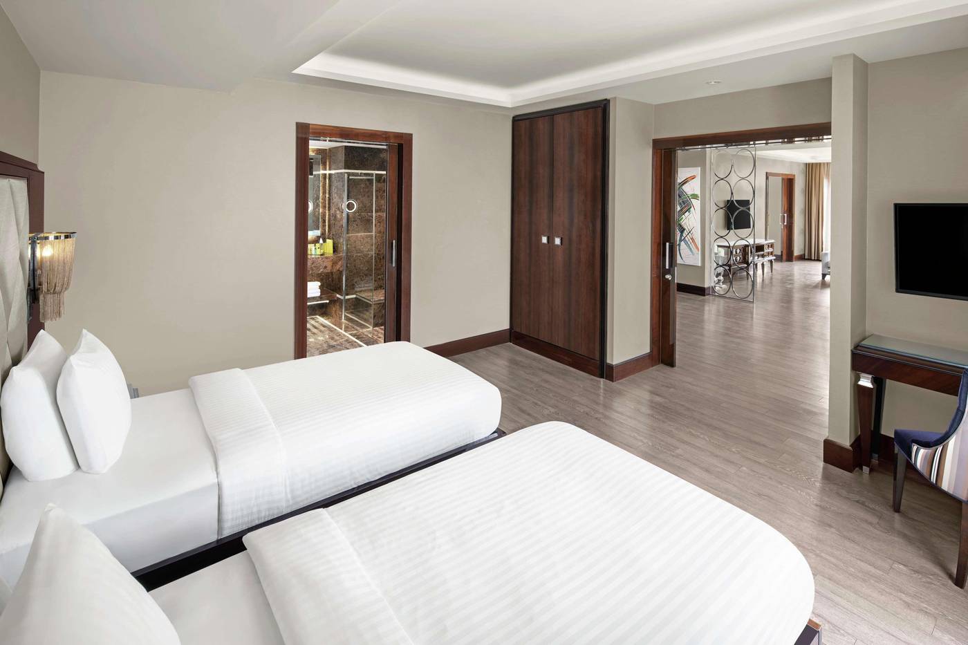 DoubleTree-By-Hilton-Istanbul-Esentepe-Room-13