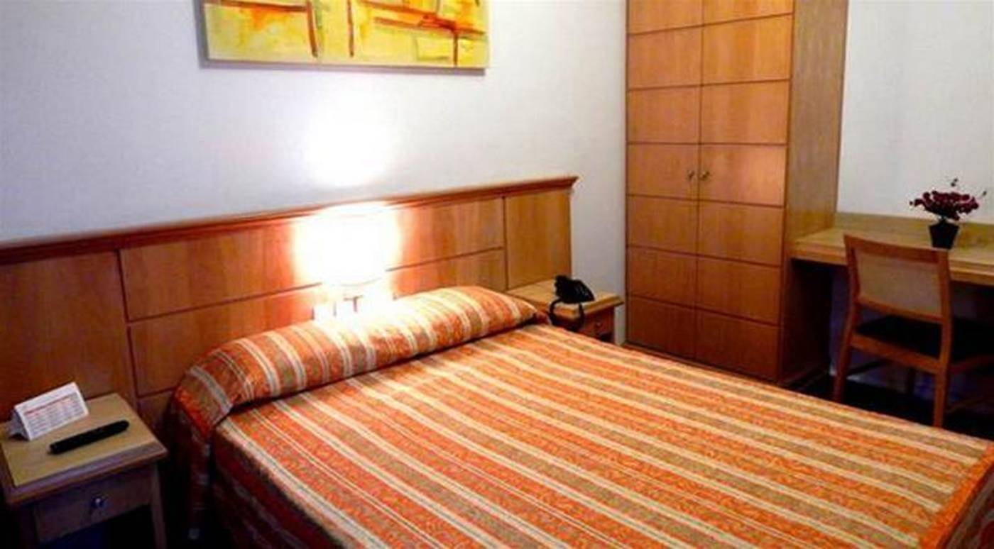 Ok-Hostal-San-Antonio-General-view-5