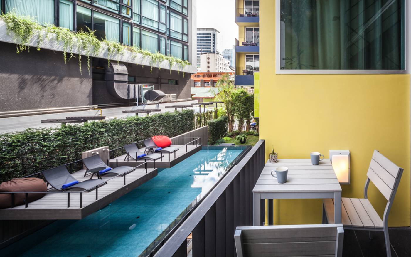 LiT-BANGKOK-Residence-Pool-2