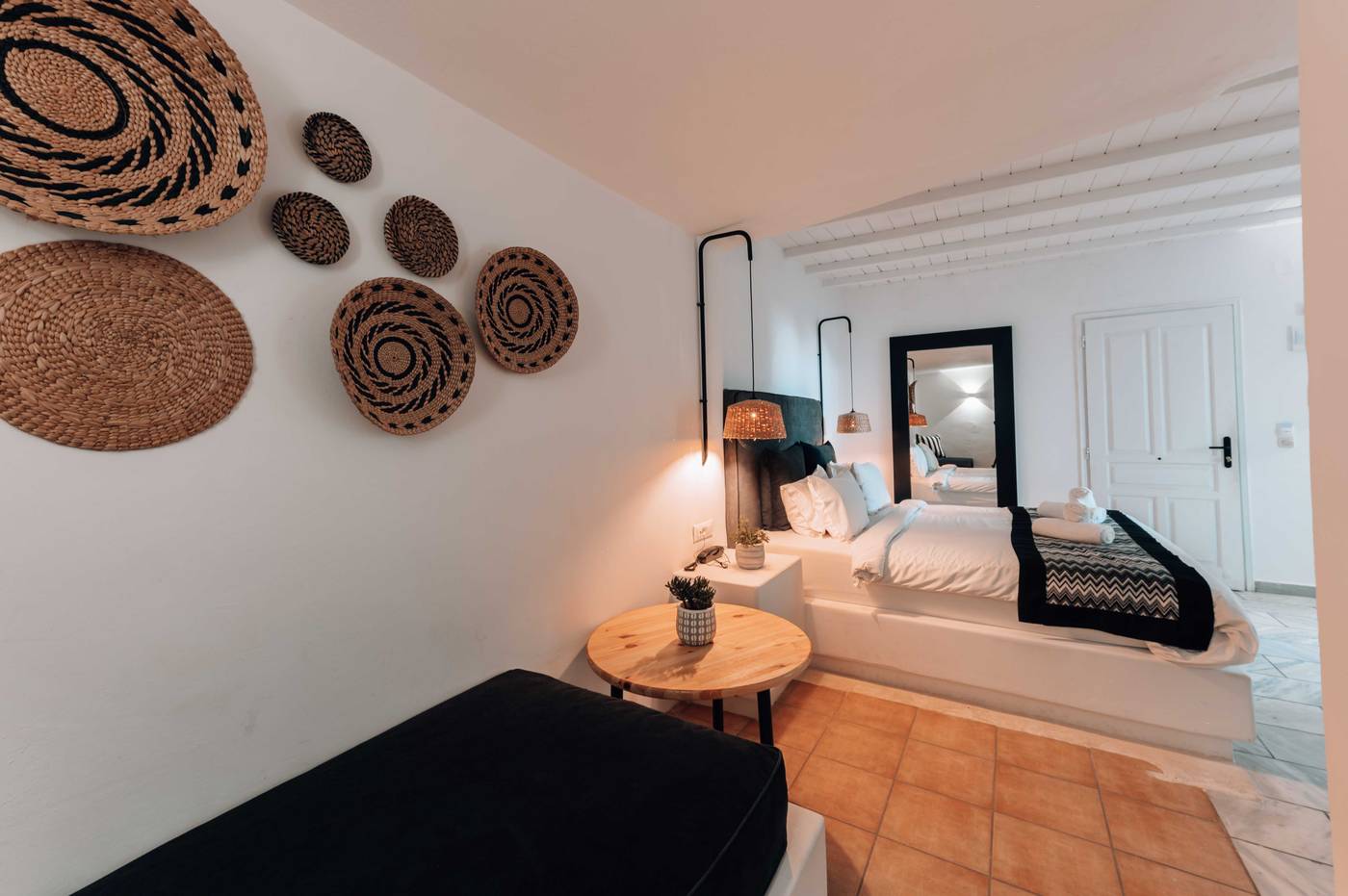 Mr---Mrs-White-Mykonos-Room-28