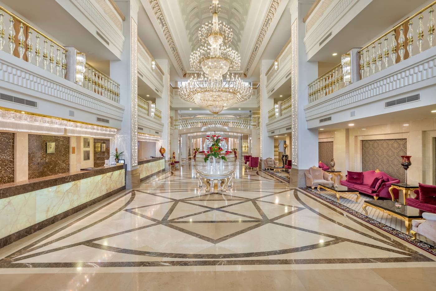 Dobedan-Exclusive-Hotel---Spa-Lobby-61