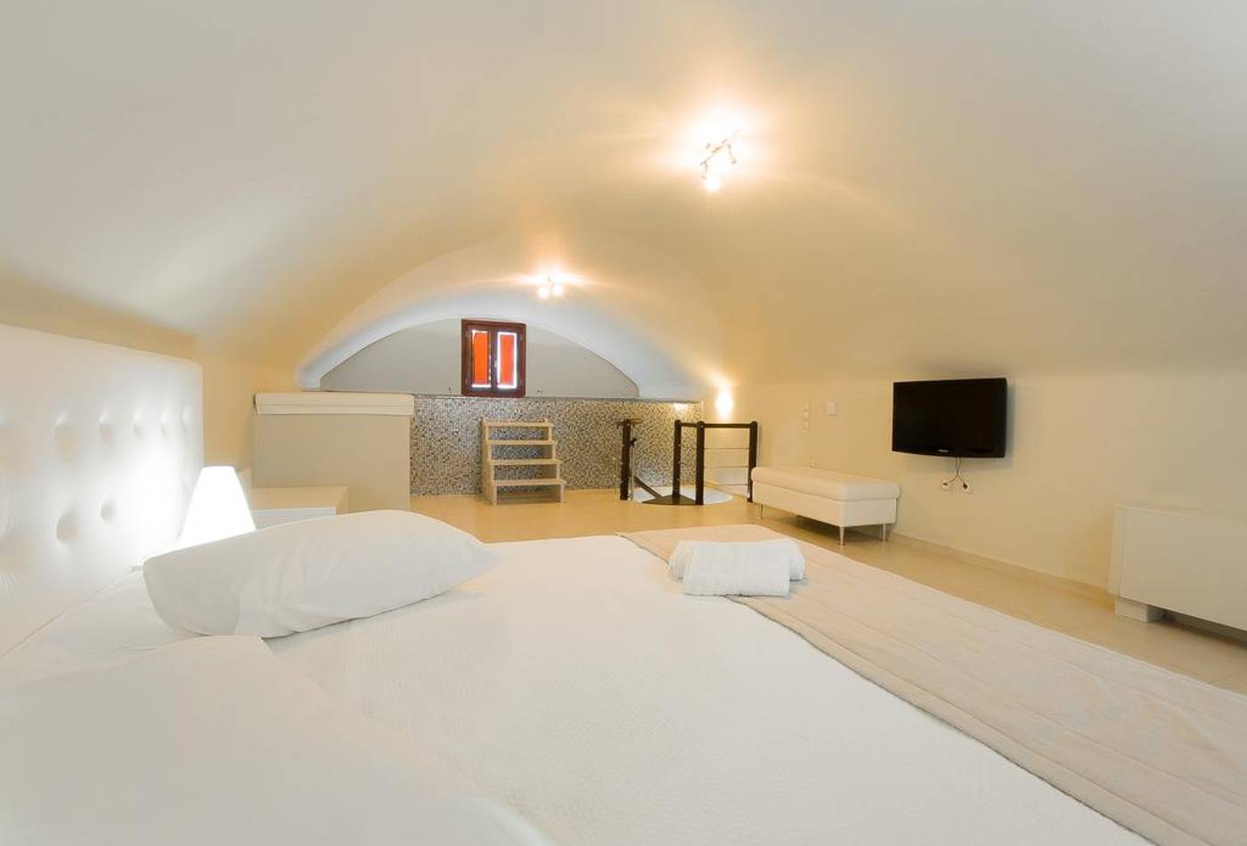 Splendour-Resort-Room-21