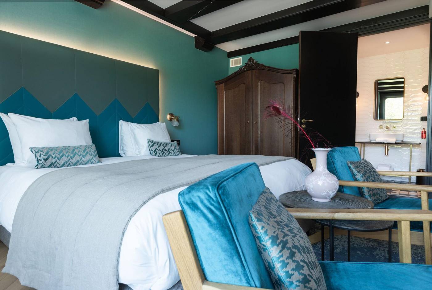 The-Hendrick-S-Hotel-Room-29