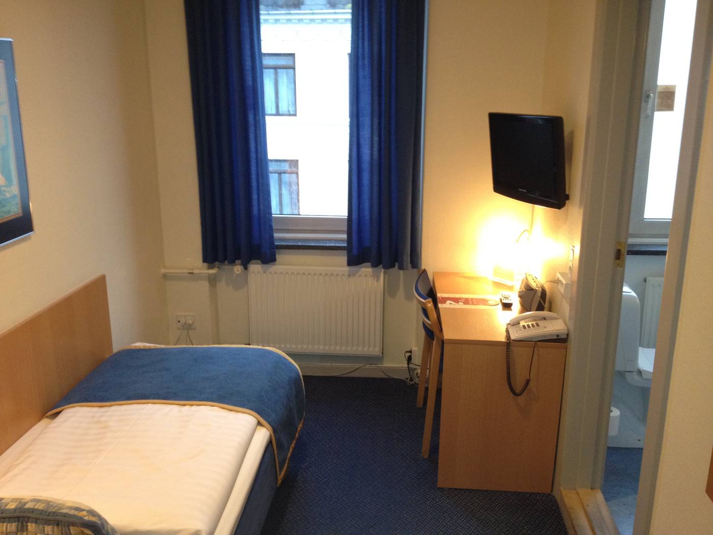 Maritime-Hotel-Room-7