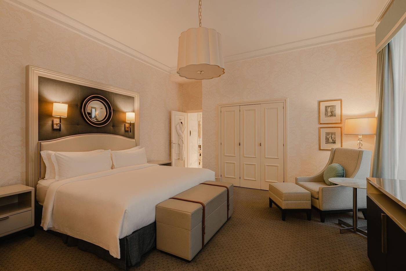 Bristol-a-Luxury-Collection-Hotel-Room-34