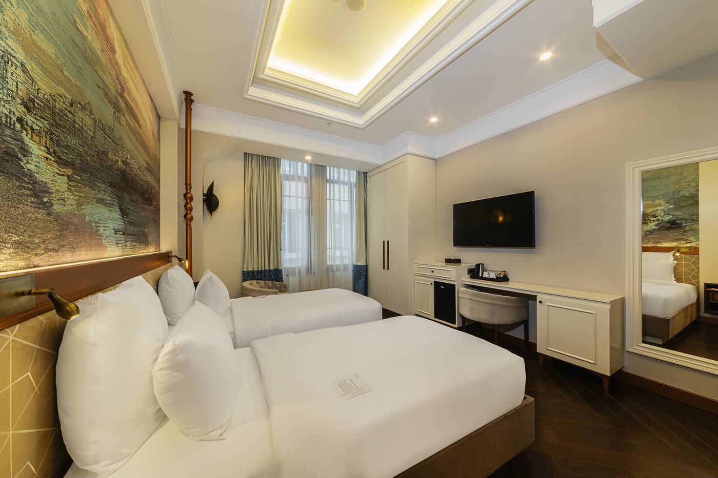 Mercure-Istanbul-Sirkeci-Room-32