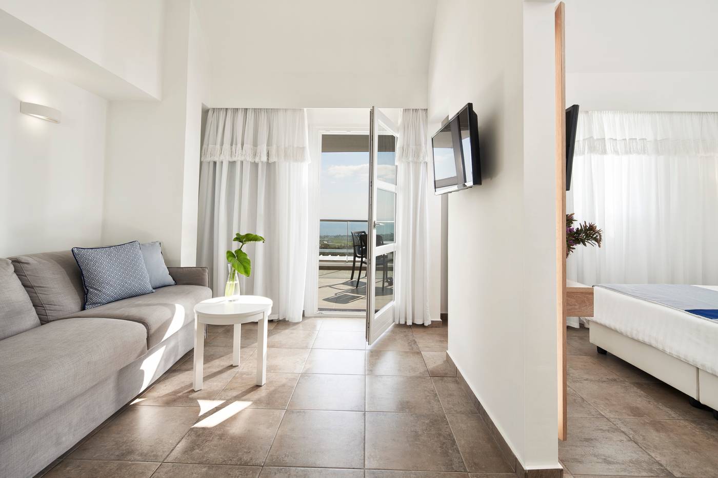 Aressana-Spa-Hotel---Suites-Room-23