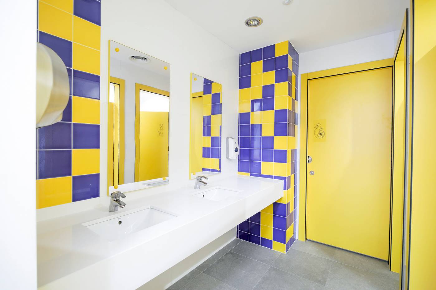 Cesar-Augustus-Hotel-Sports-and-Entertainment-35