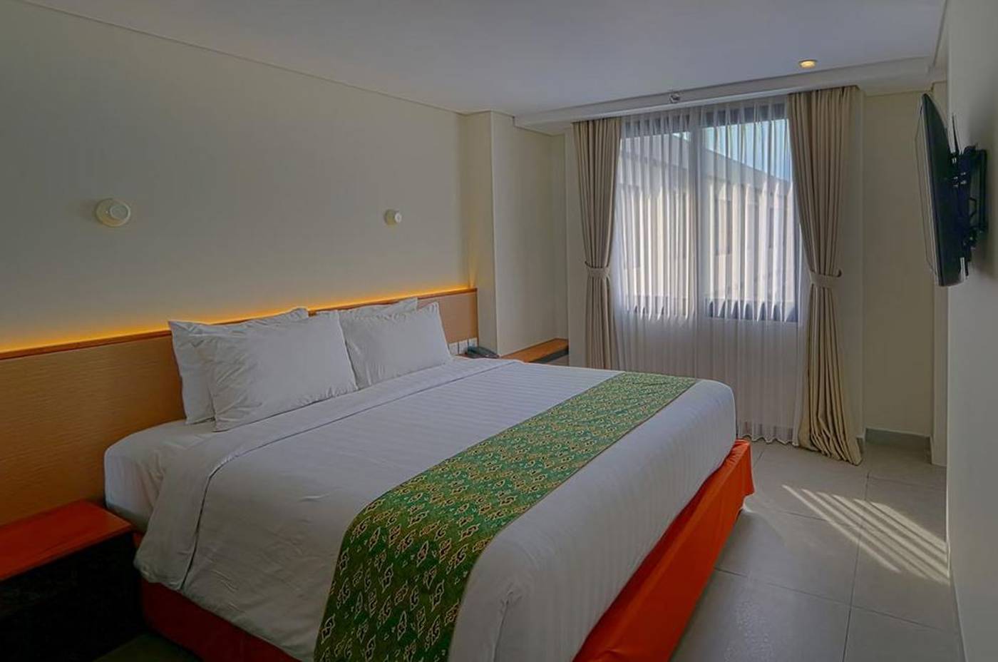 Hotel Dafam Savvoya Seminyak-Indonesia-Bali-Room-5