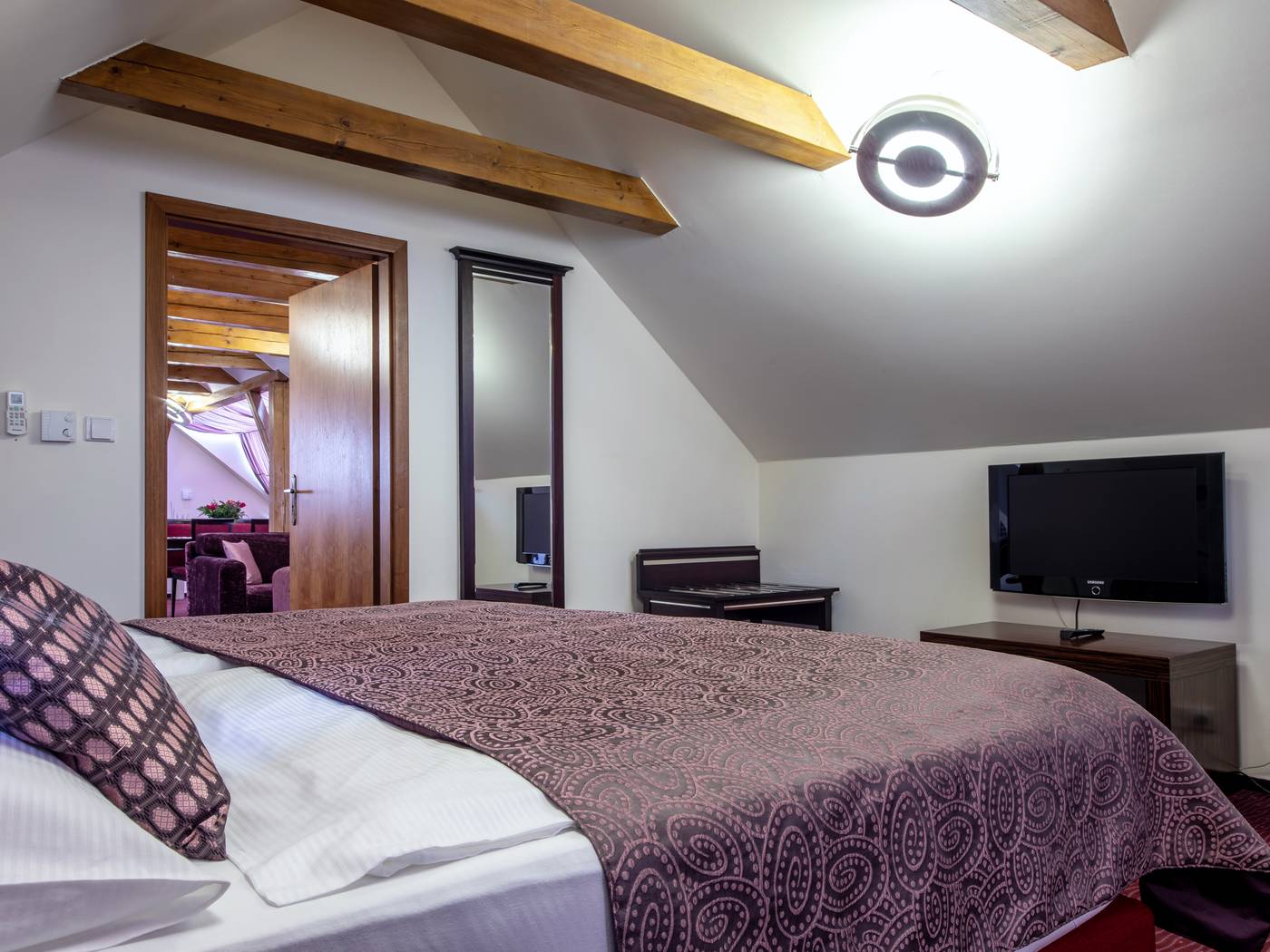 EA-Hotel-Embassy-Prague-Room-26