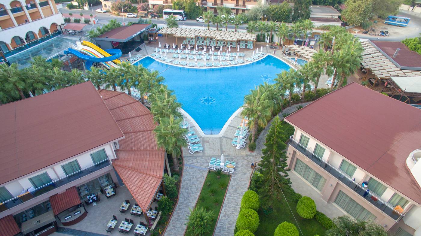 Side-Lilyum-Hotel---SPA-Pool-5