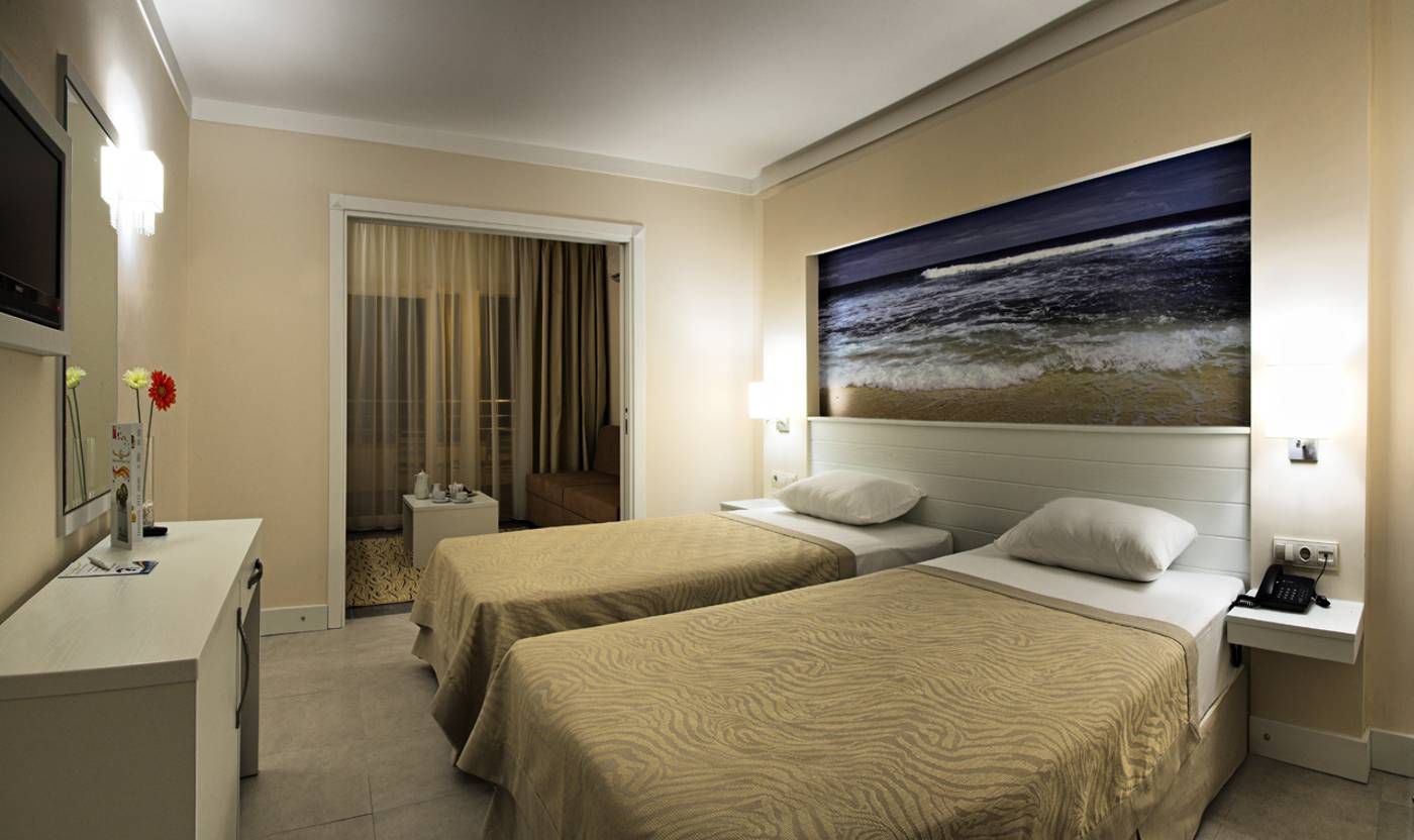 Batihan Beach Resort & Spa