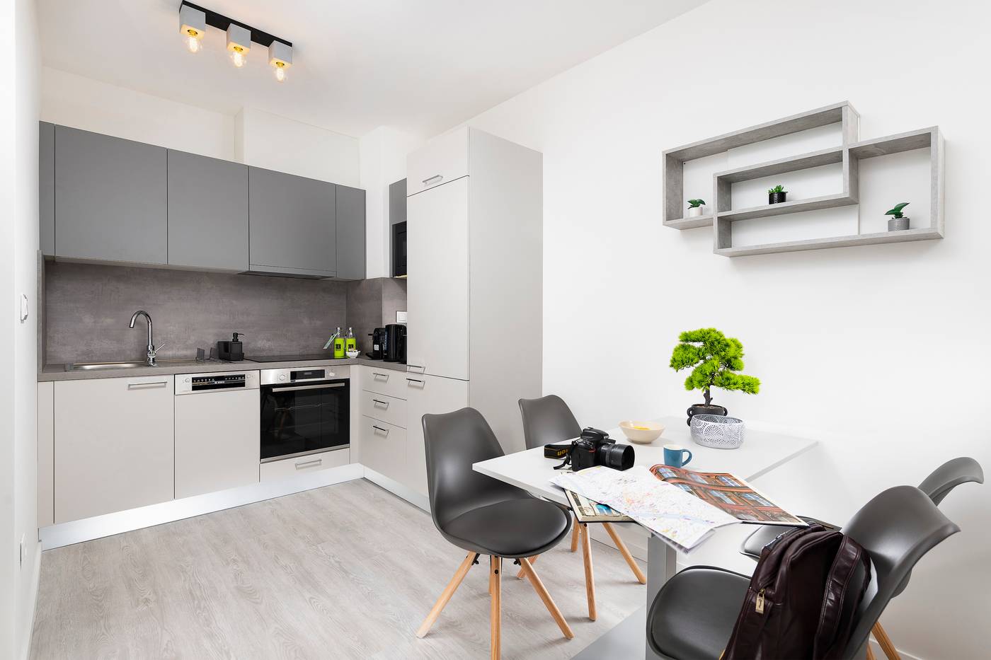 Bo18-Superior-Hotel-Room-27