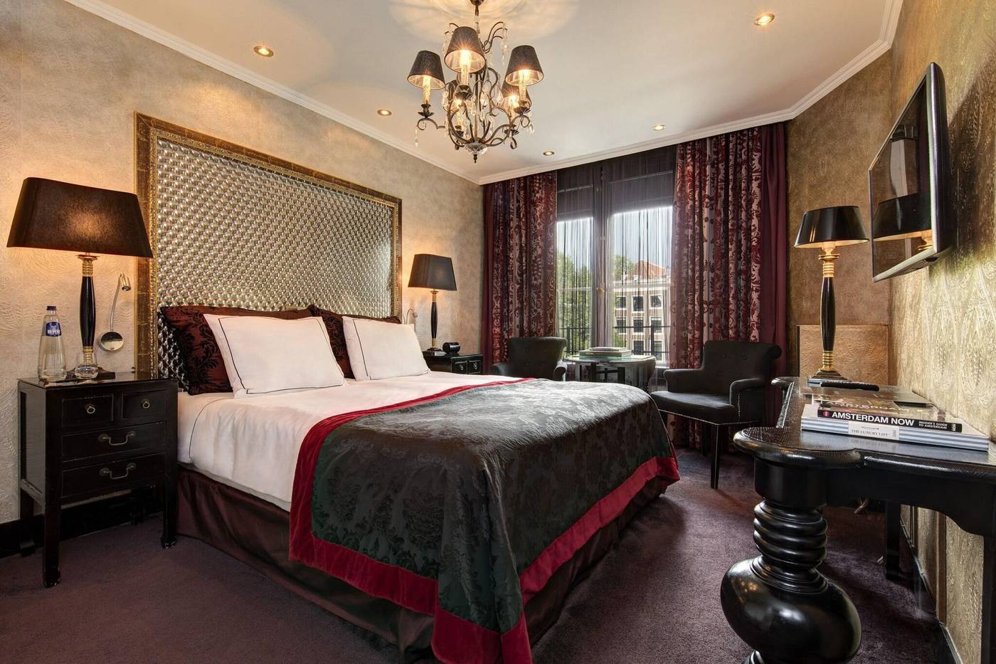 The-Pavilions-Amsterdam--The-Toren-Room-6