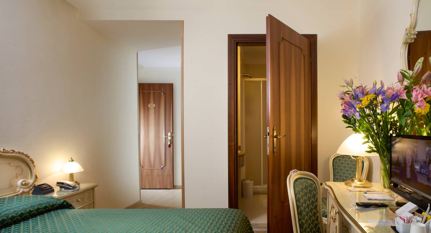 Commercio-e-Pellegrino-Room-3