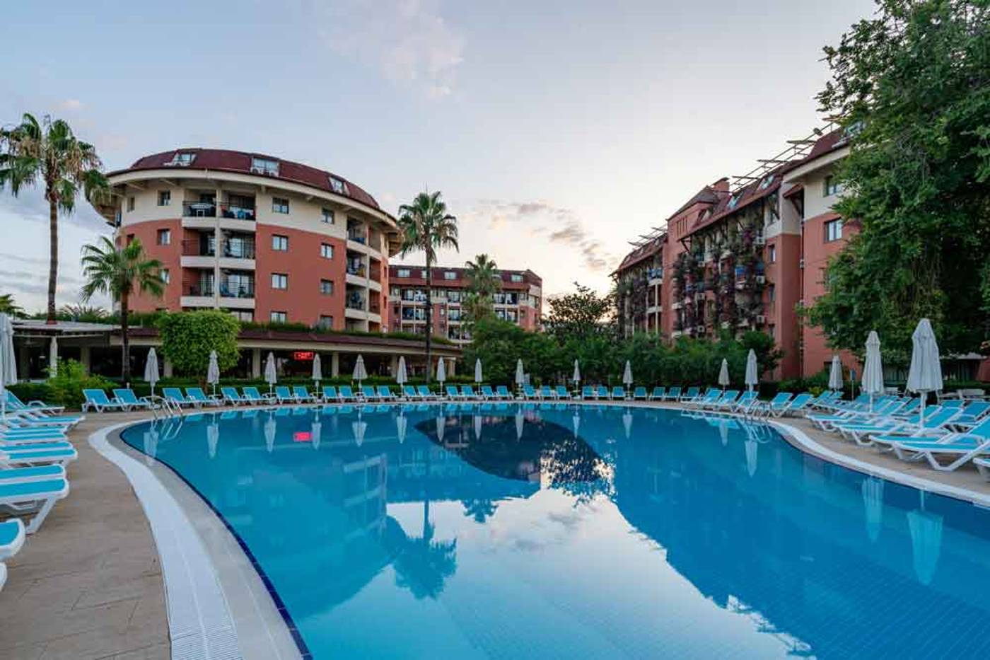 Palmeras-Beach-Hotel-Pool-6