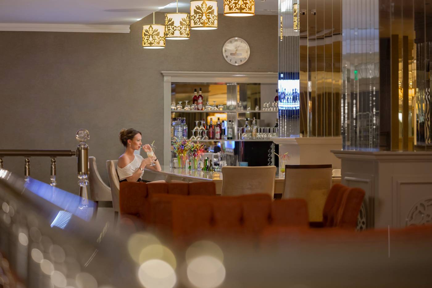 Side-Crown-Serenity-Bar-43