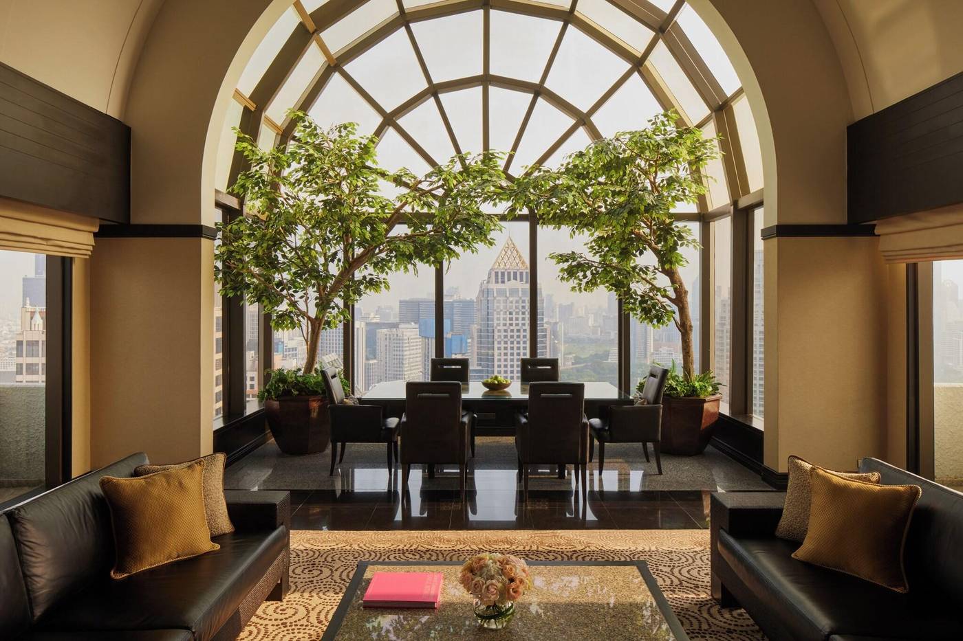 Banyan-Tree-Bangkok-Room-4