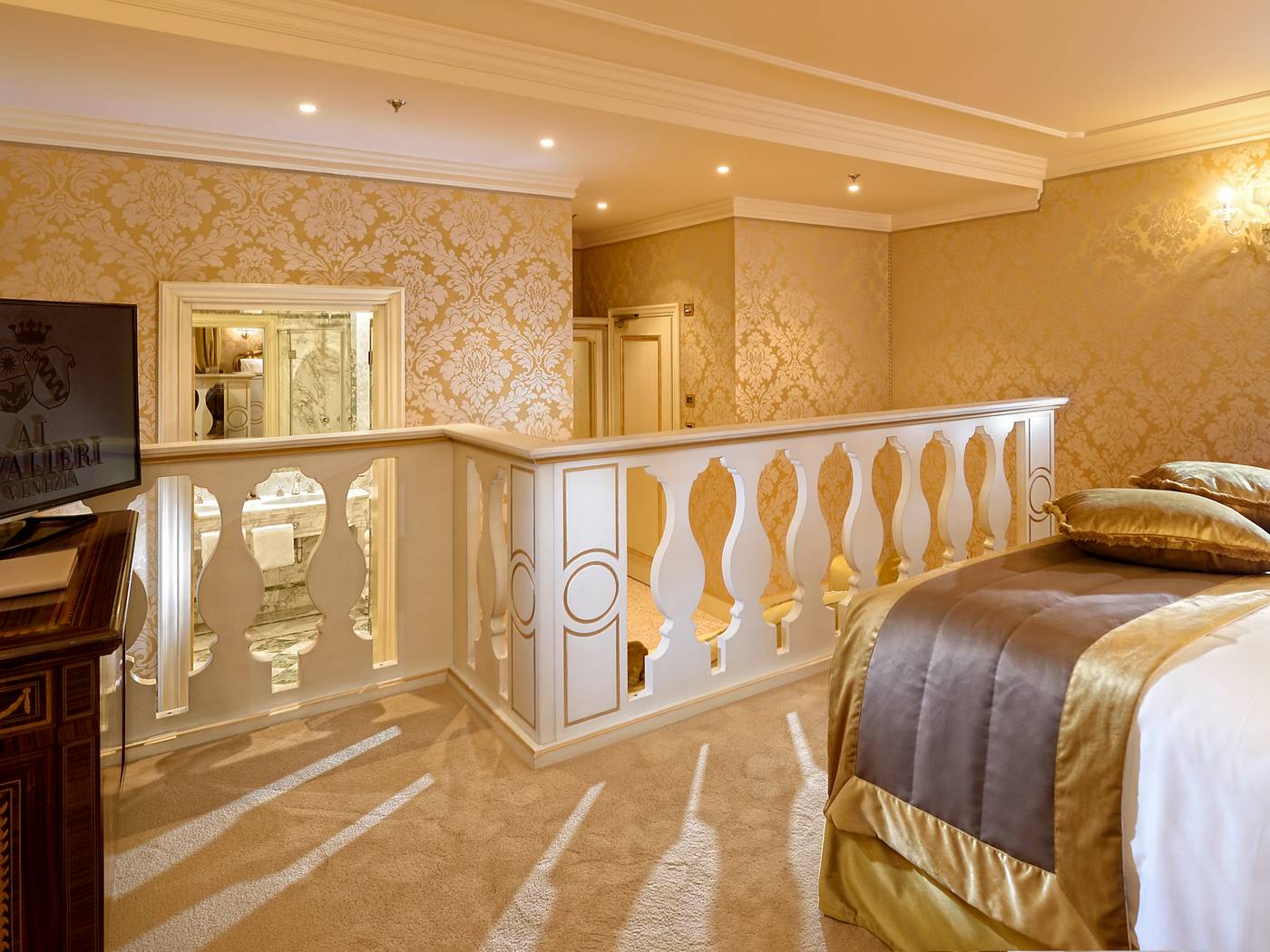 Ai-Cavalieri-Room-12