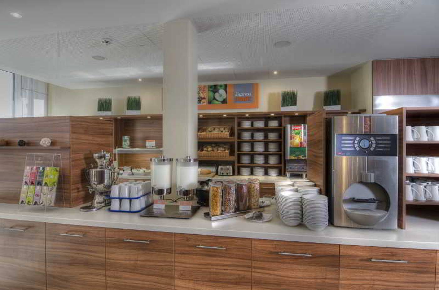 Premier Inn Nürnberg City Centre-Germany-Nuremberg-Restaurant-5