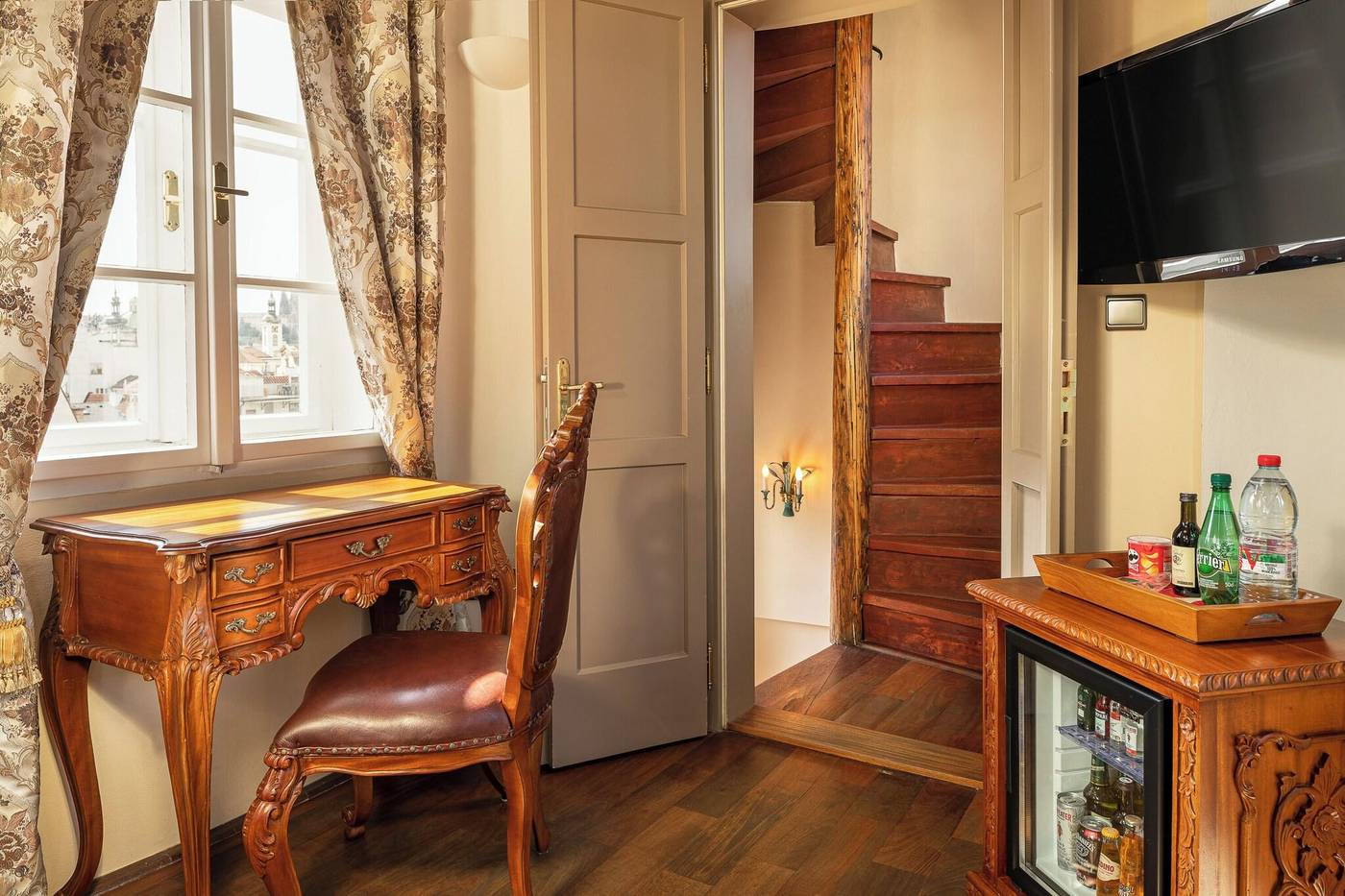 Iron-Gate-Hotel---Suites-Prague-by-BHG-Room-9