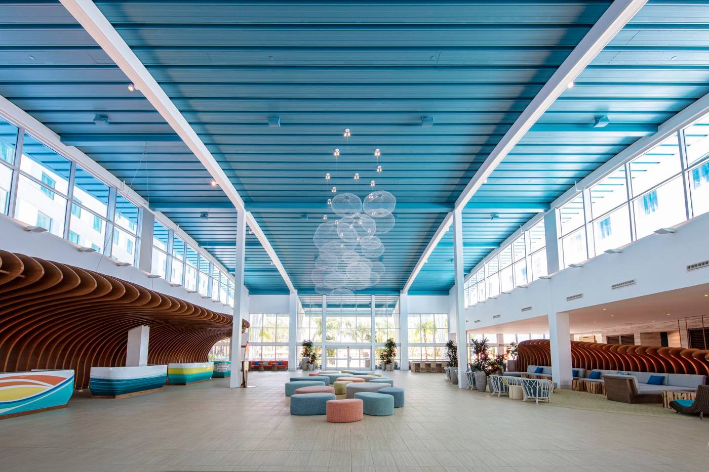 Endless Summer Resort - Surfside Inn and Suites