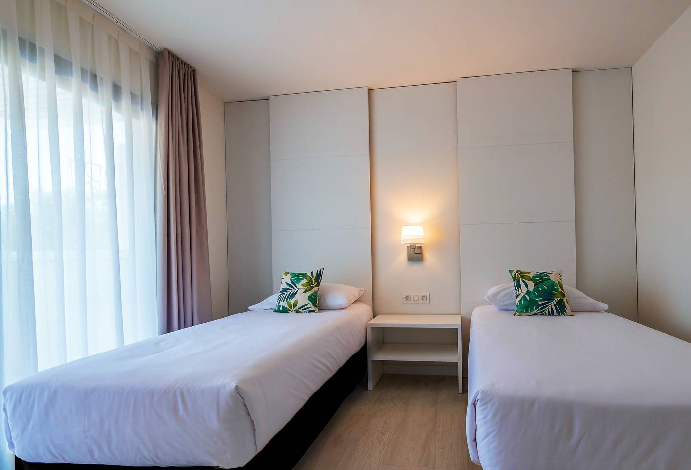 Golden-Port-Salou-and-Spa-Room-31