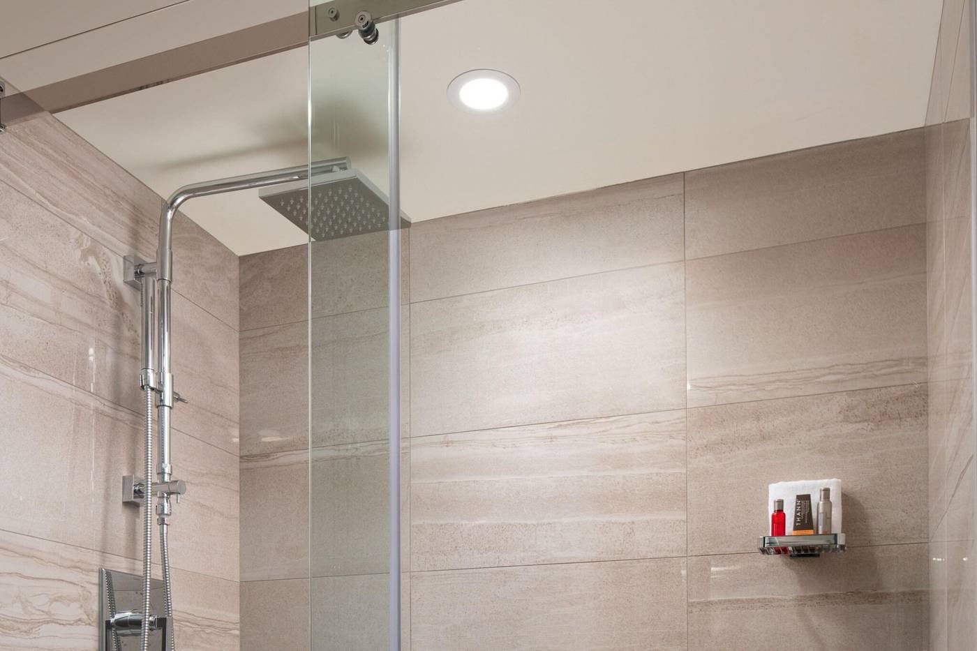 Vancouver-Airport-Marriott-Hotel-Room-34