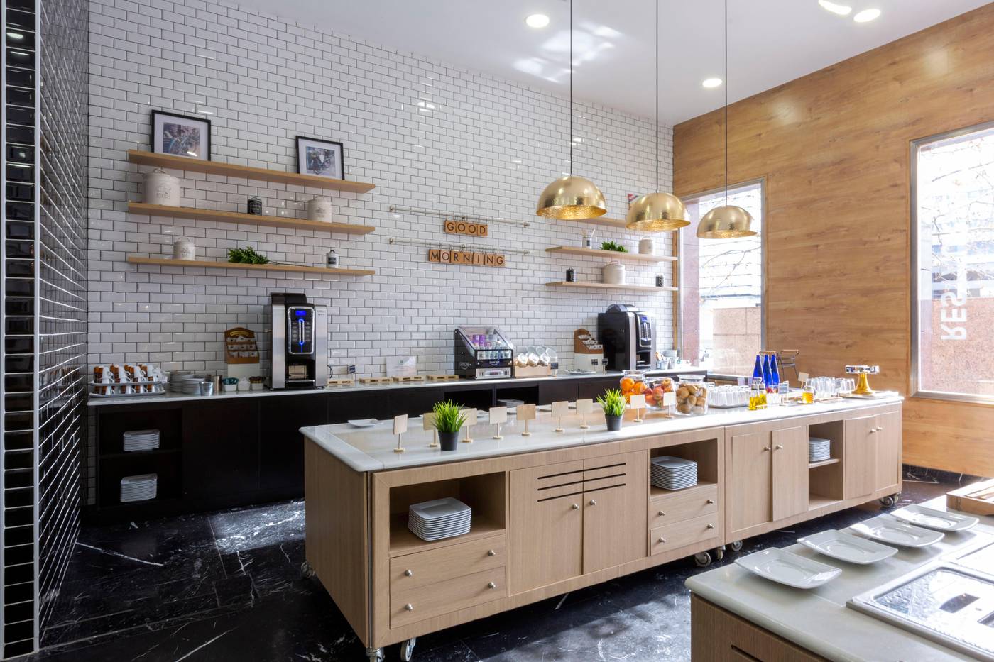 Holiday-Inn-Madrid-Las-Tablas-Restaurant-13